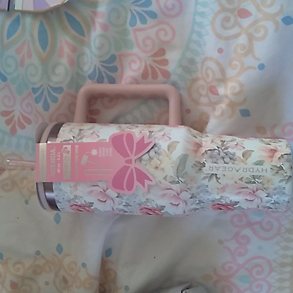 Hydragear Agenda 40 ounce Tumblr